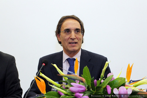 João Calvão da Silva - Antigo Ministro da Administração Interna, Professor da Faculdade de Direito da Universidade de Coimbra. Colóquio sobre Direito e Comunicação Social - Problemas e Desafios