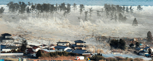 japan_tsunami_sendai_airpor.gif