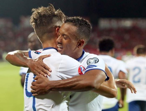 miguel veloso e nani.jpg