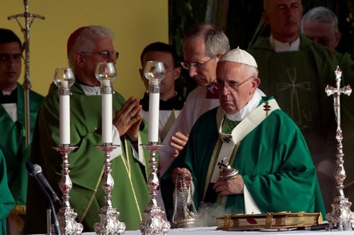pope-ap.jpg_1813825294[1].jpg